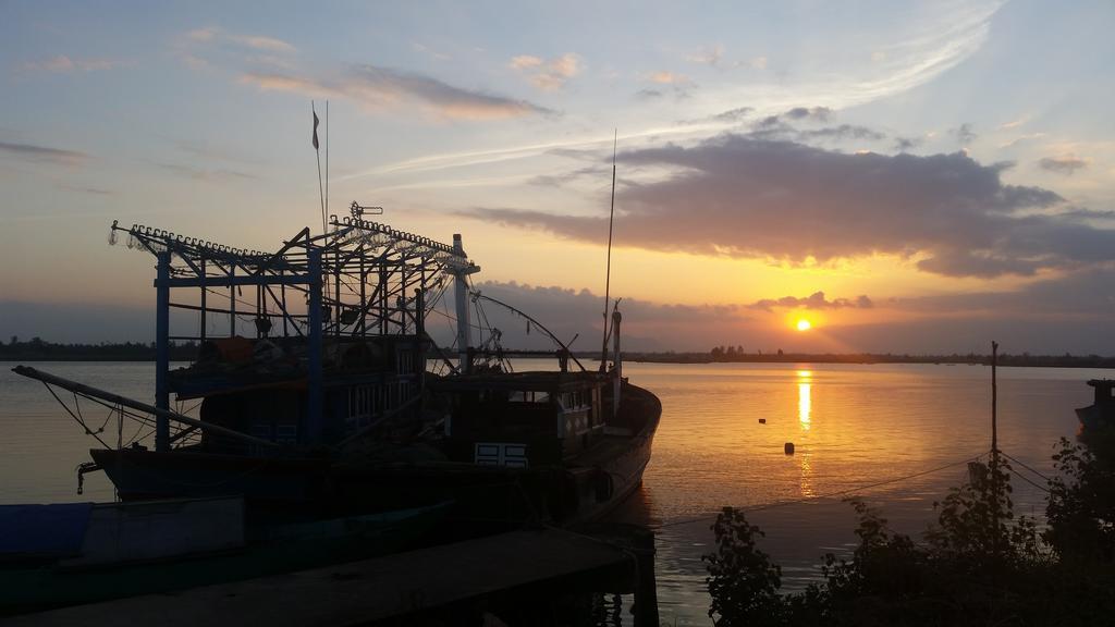 Viets Family River - Hoi An Homestay Dış mekan fotoğraf